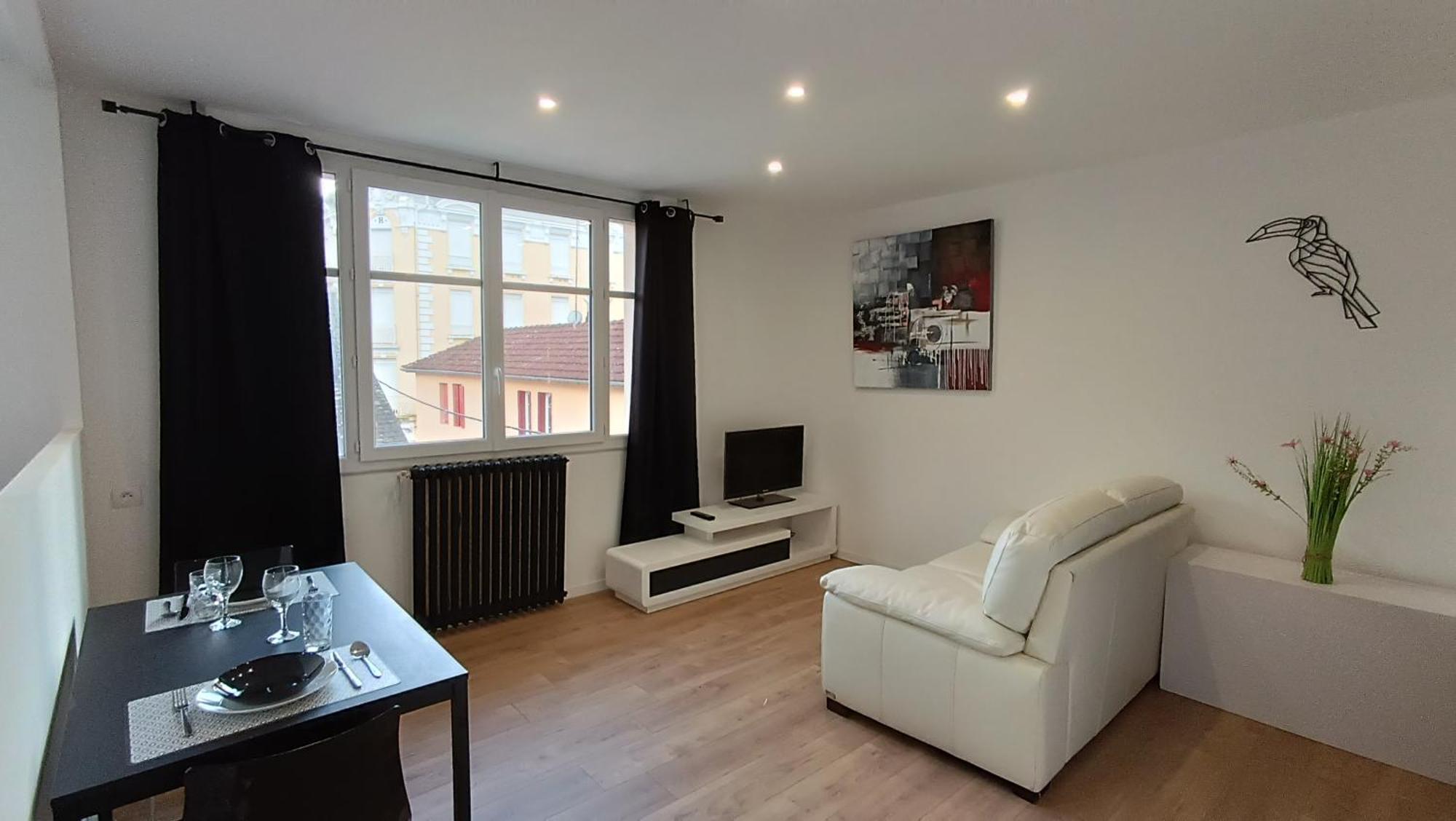 Foucault - Appartements - Au Coeur De Lurdy Exteriér fotografie