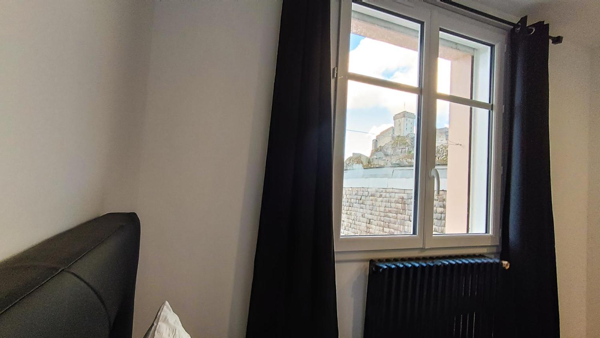 Foucault - Appartements - Au Coeur De Lurdy Exteriér fotografie
