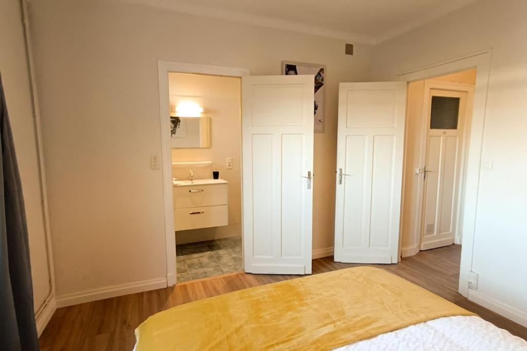 Foucault - Appartements - Au Coeur De Lurdy Exteriér fotografie