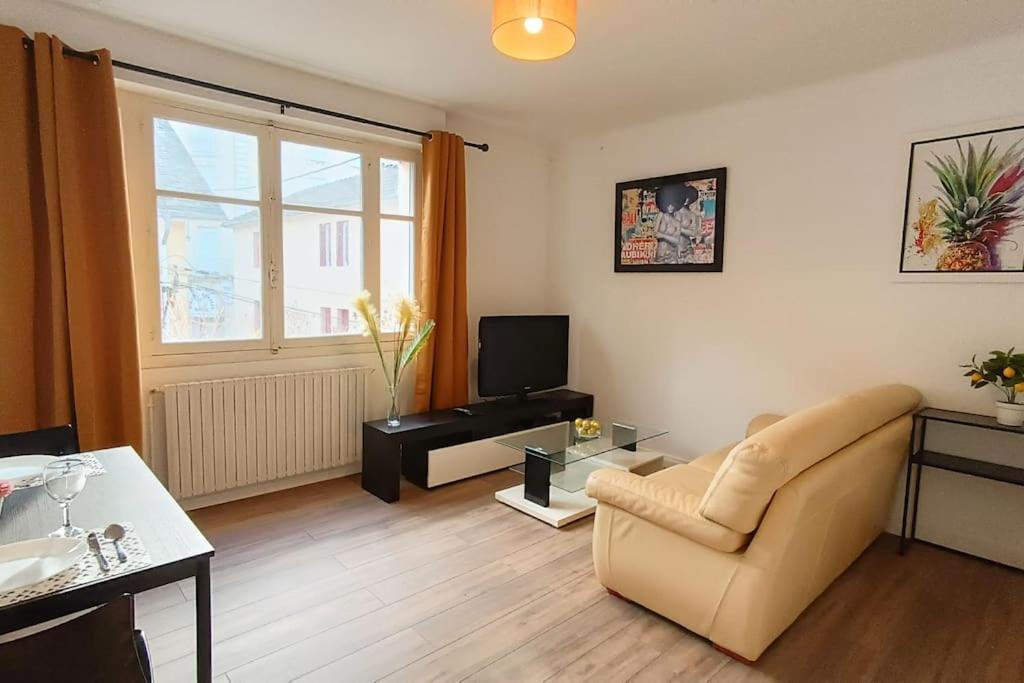 Foucault - Appartements - Au Coeur De Lurdy Exteriér fotografie