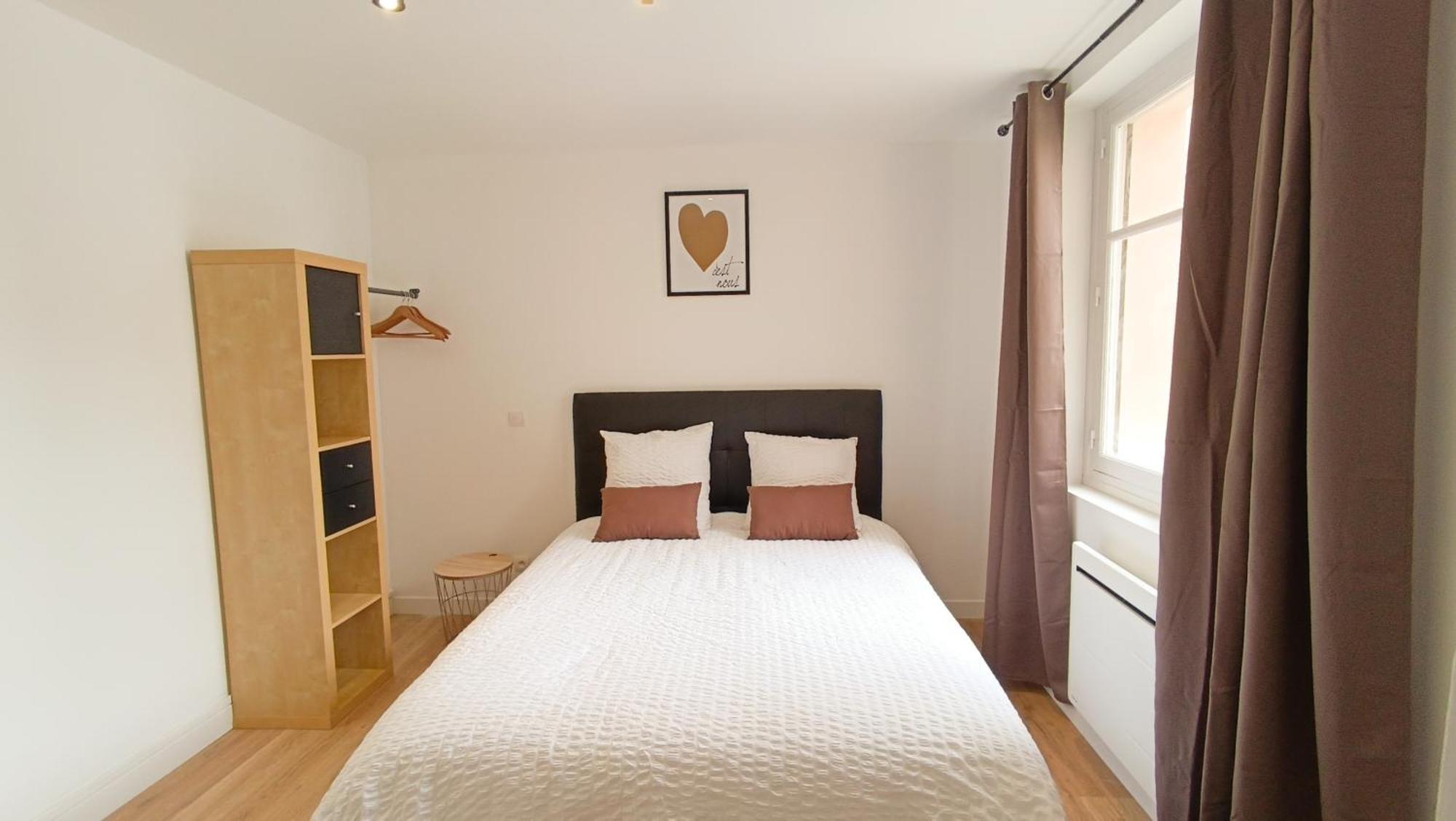 Foucault - Appartements - Au Coeur De Lurdy Exteriér fotografie