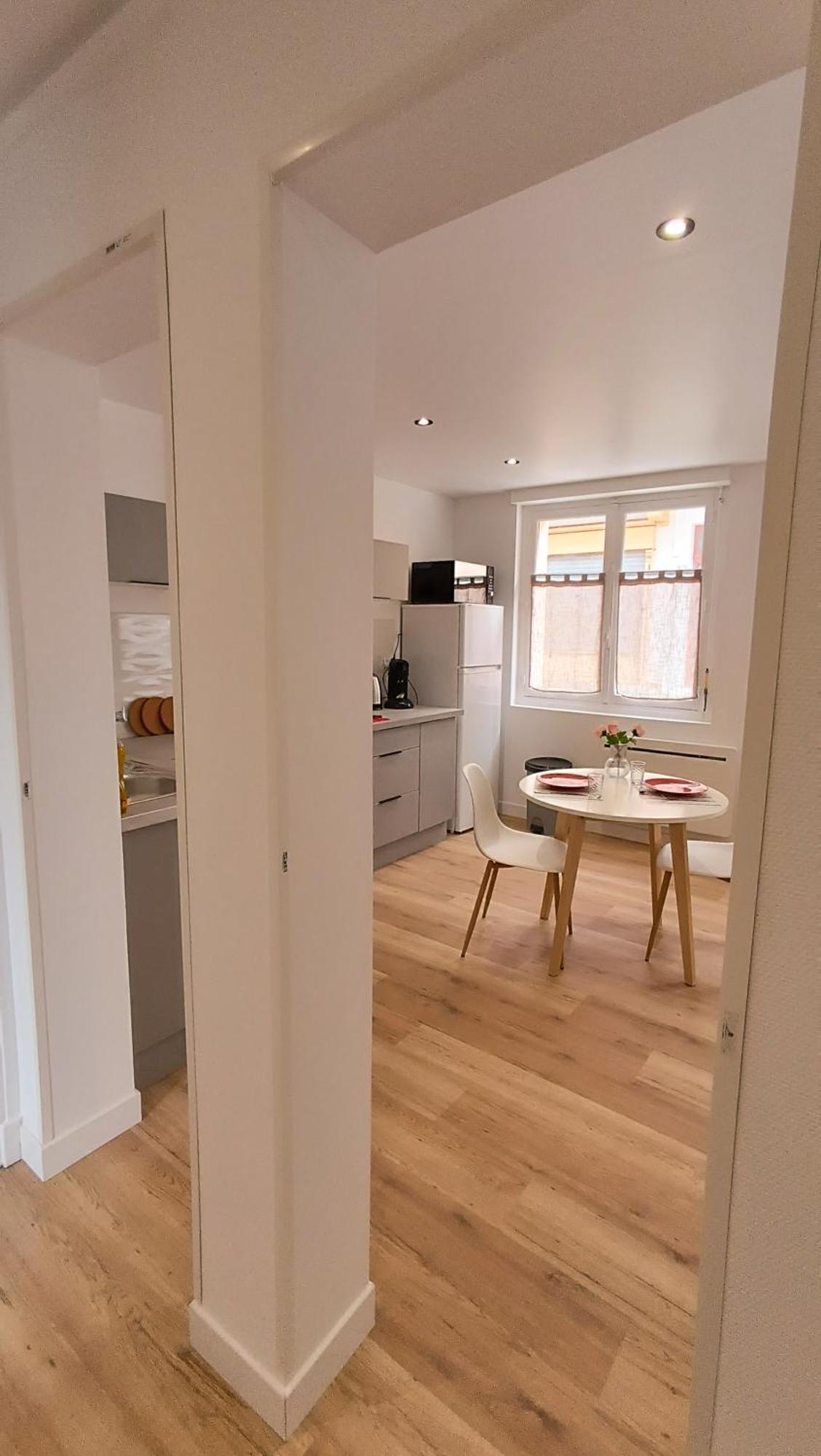 Foucault - Appartements - Au Coeur De Lurdy Exteriér fotografie