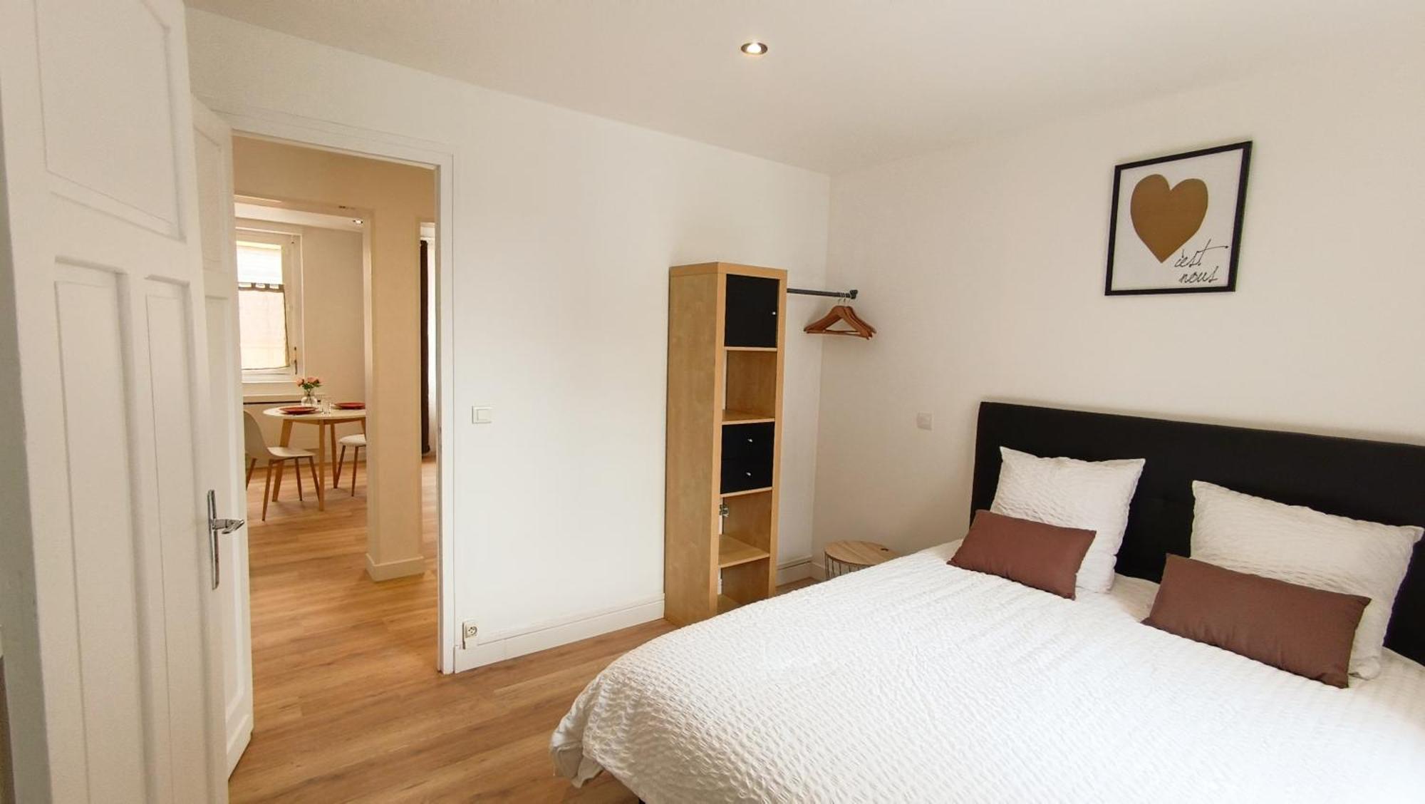 Foucault - Appartements - Au Coeur De Lurdy Exteriér fotografie