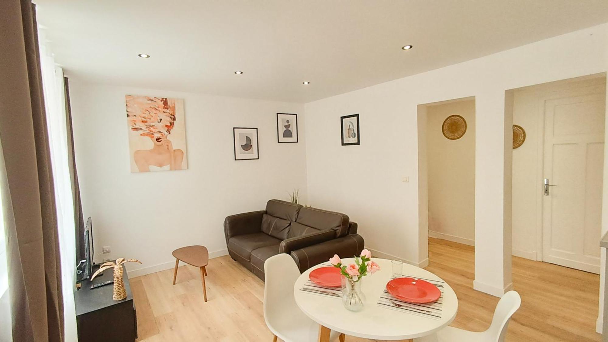 Foucault - Appartements - Au Coeur De Lurdy Exteriér fotografie