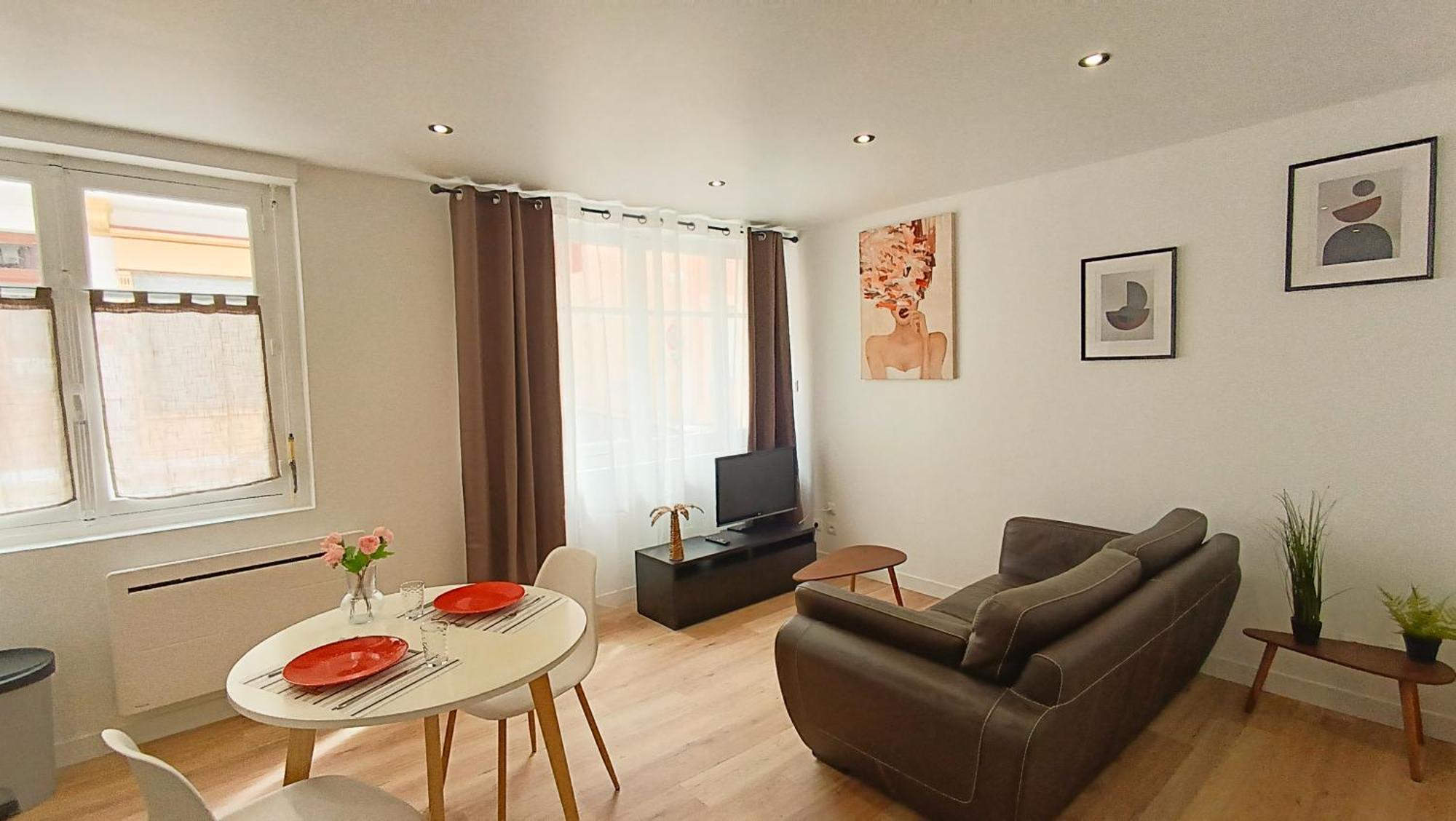Foucault - Appartements - Au Coeur De Lurdy Exteriér fotografie